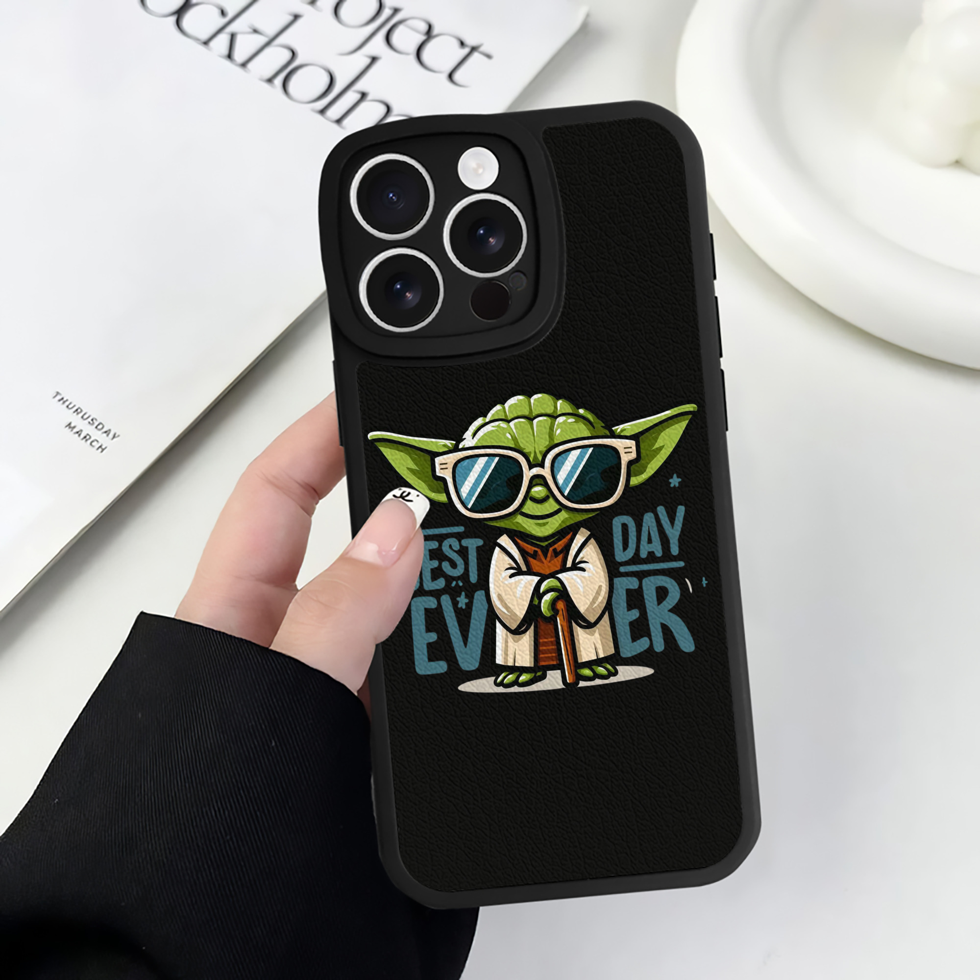 （画像用） スター・ウォーズ Star Wars 【iPhone 16シリーズ対応】シリコンスマホケース（レザー調） 材質：シリコン